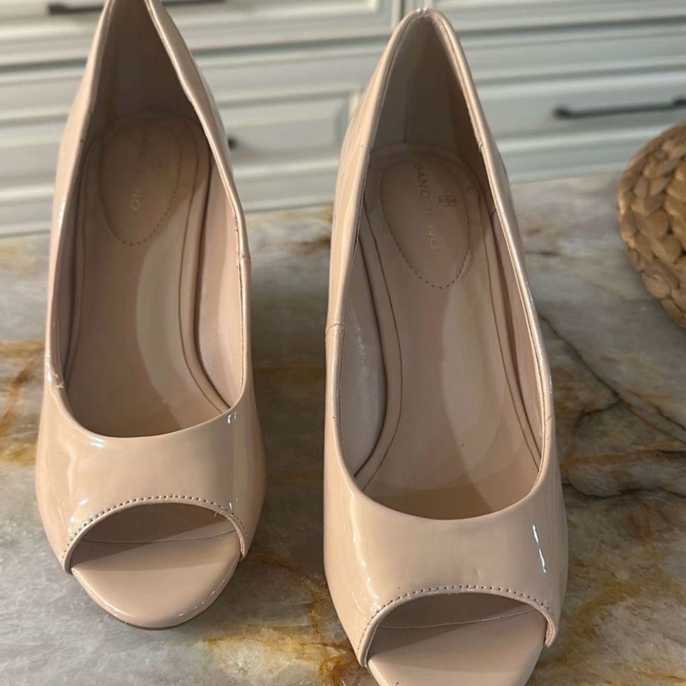 Nude Patent Peep-Toe Pumps -